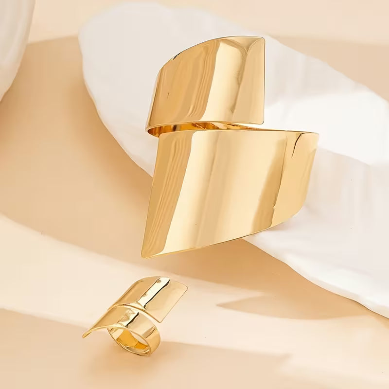 2pcs Set: Fashionable Bangle and Ring with a minimalist open design