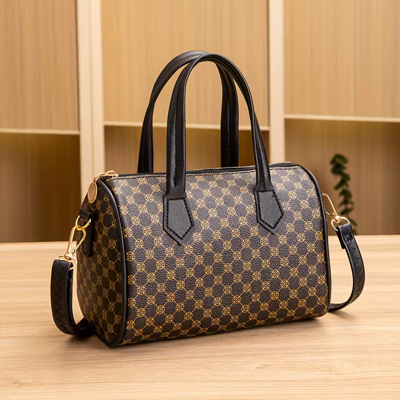 Vintage style shoulder strap handbag