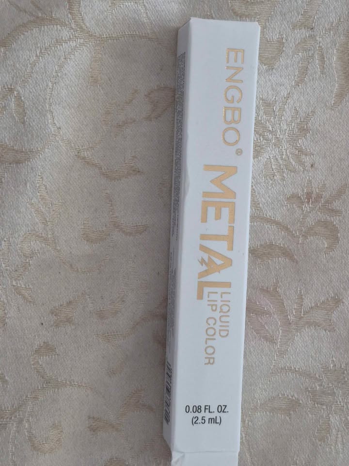 Metalic Liquid Lip Colour Waterproof