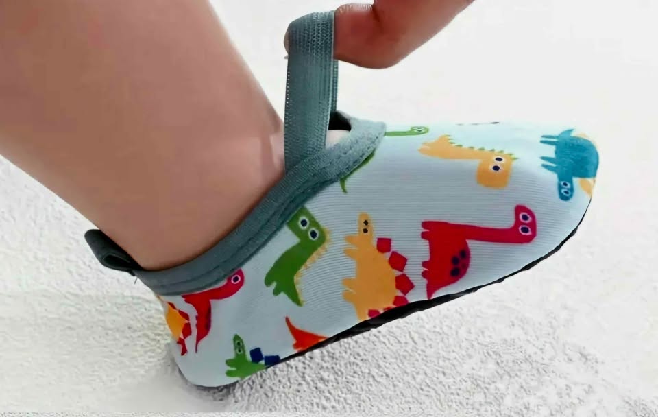New Non slip first-step baby's beach shoes