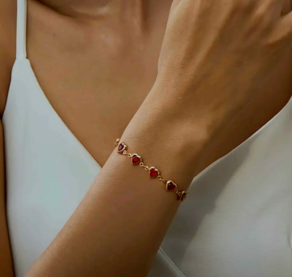 Golden tone Red Heart Shaped Bracelet