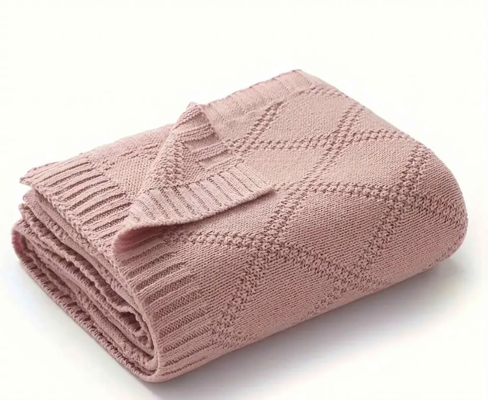 New Baby Blanket (LIMITED European Stock) It can be personalised with your baby's name or Initials.