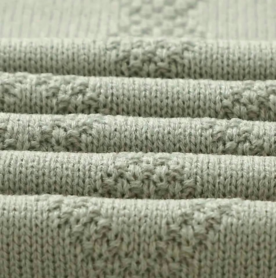 New Baby Blanket (LIMITED European Stock) It can be personalised with your baby's name or Initials.
