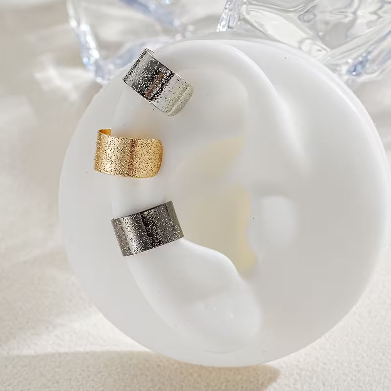 Fashionable and Minimalist Wide Leaf Multi-Layer Metal Style Ear Clip Set