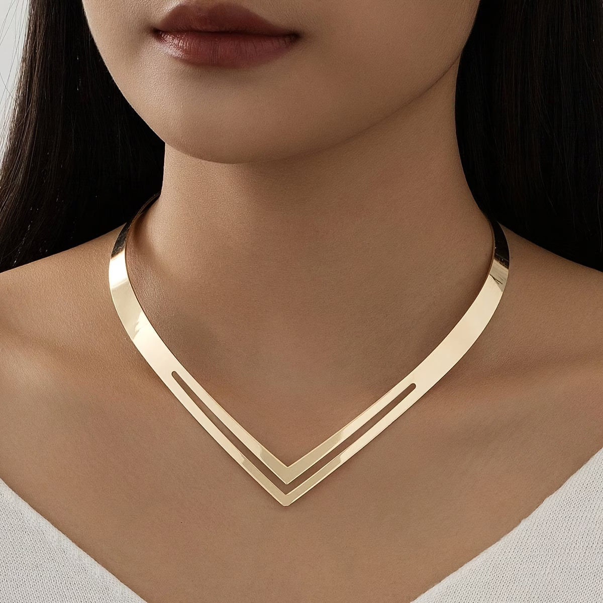 Women's Alloy V-Shaped Design Necklace