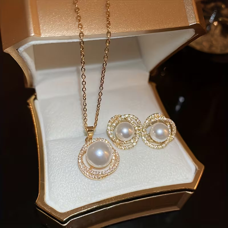 Elegant Pearl Gold tone Jewellery Set