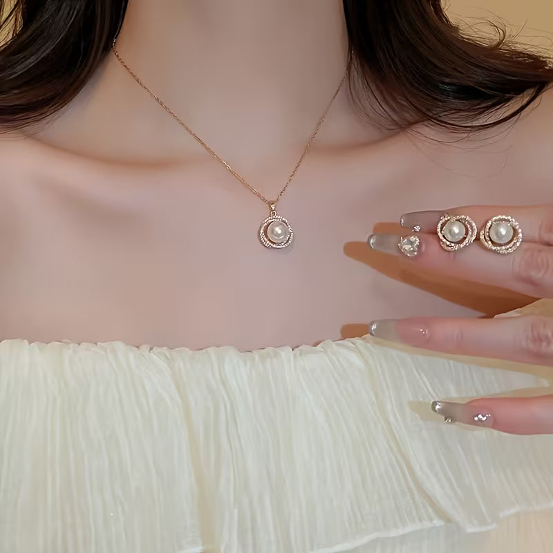 Elegant Pearl Gold tone Jewellery Set